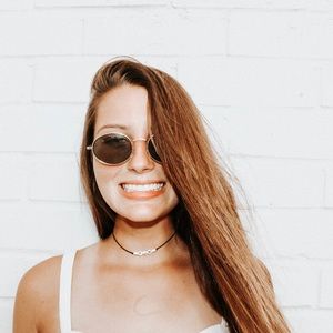 Meet your Posher, Julianna